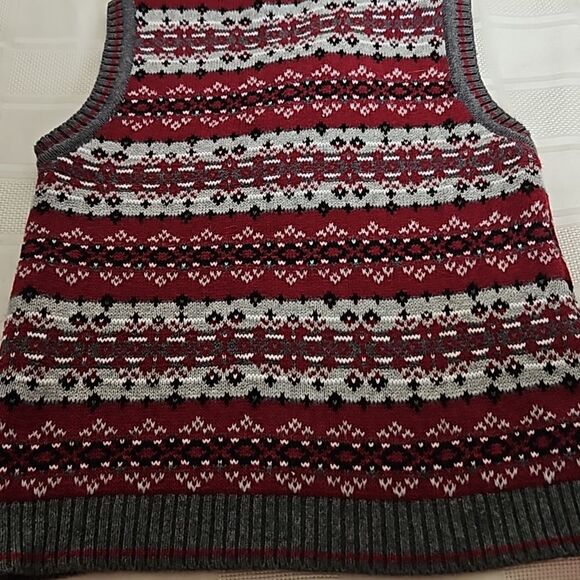 Gymboree Boy's V-neck Sleeveless Knitted Vest Gray & Burgundy 5 Years Old - Picture 9 of 16